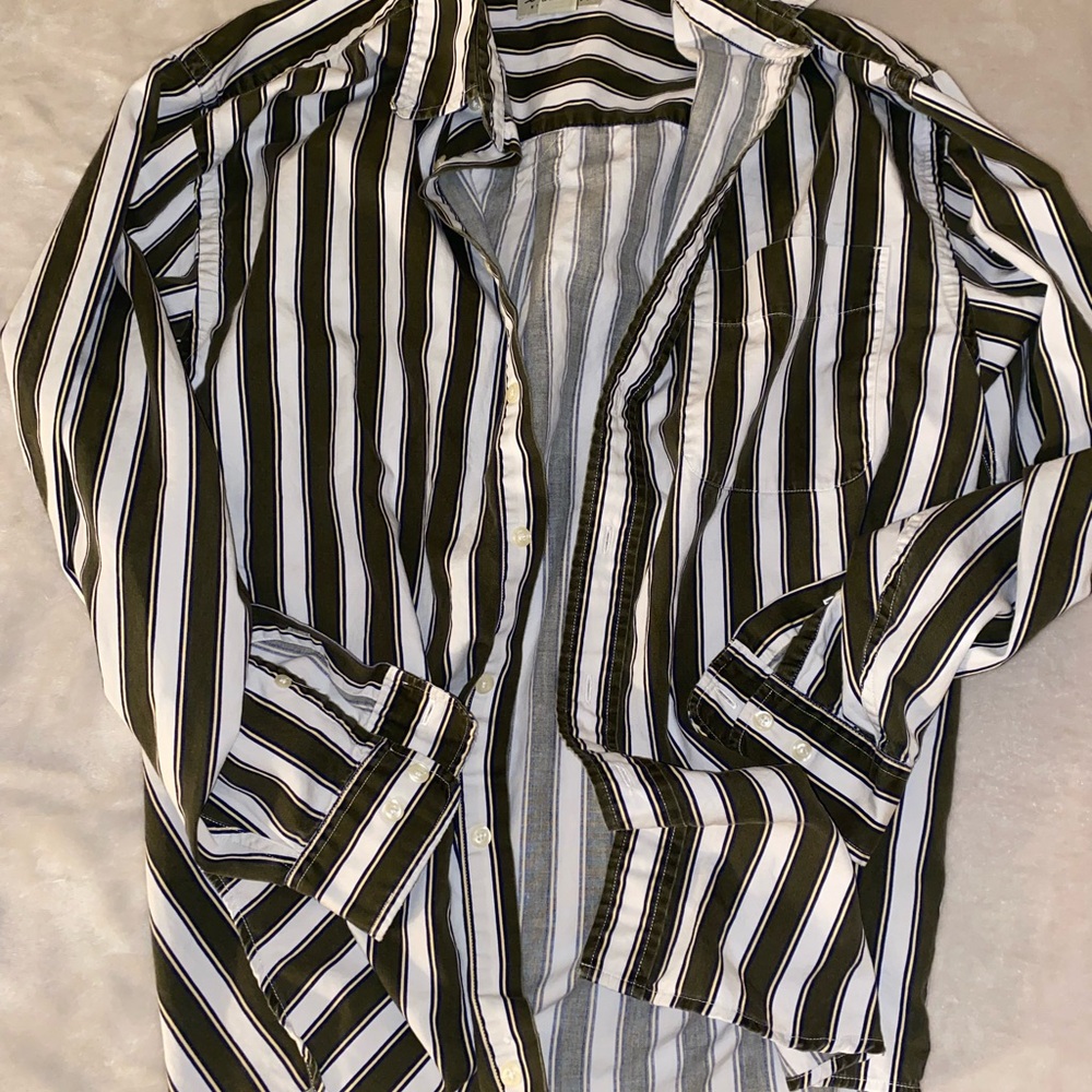 💙 Eddie Bauer Striped Button Down Shirt Green and White. Size M